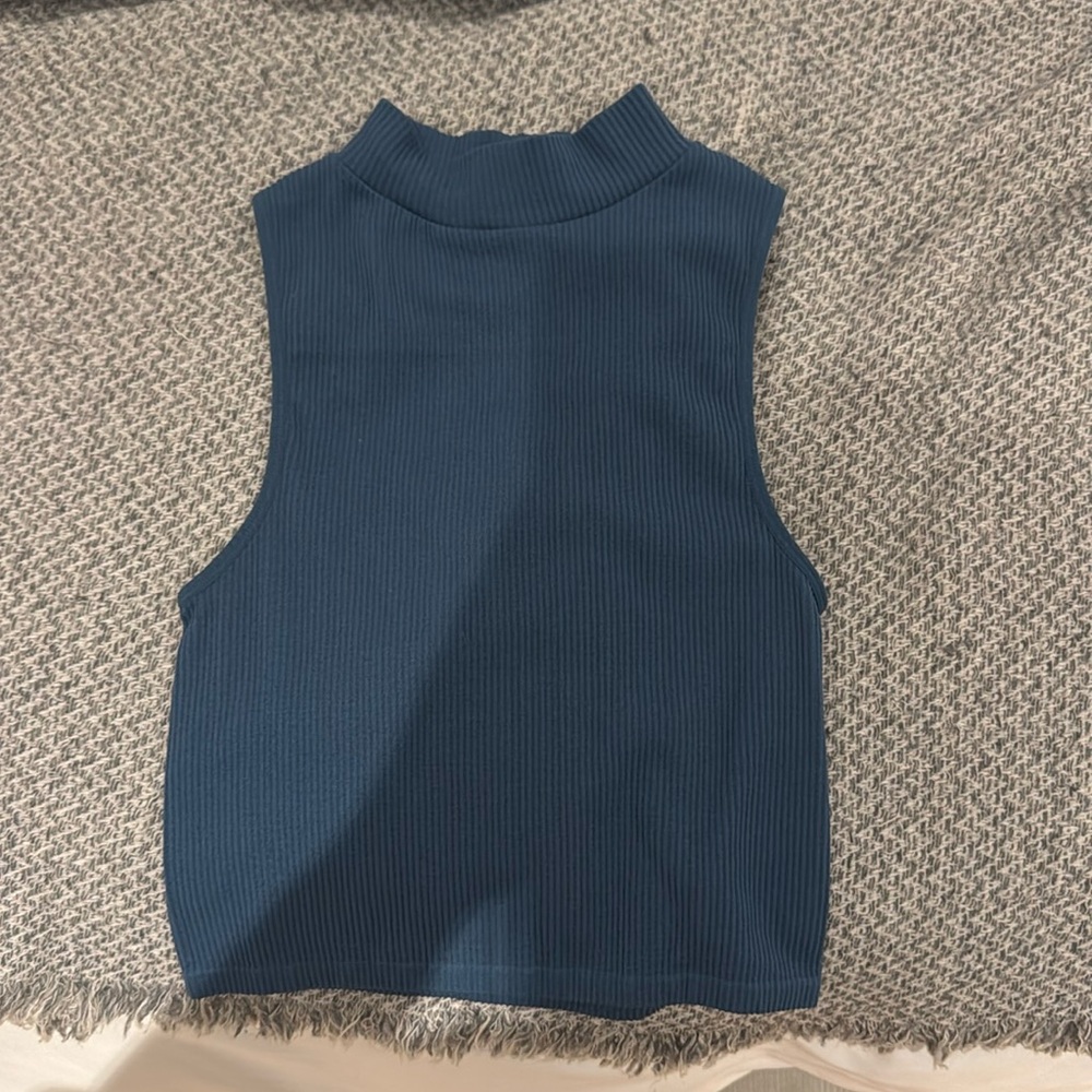 Blue top